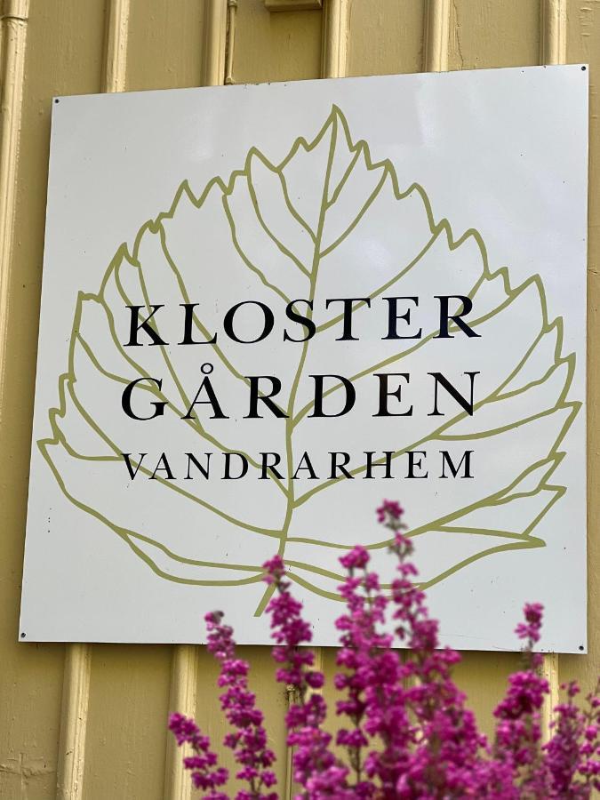 Klostergårdens Vandrarhem Varnhem Exteriör bild